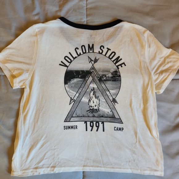 Vintage volcom crop top - Picture 2 of 2
